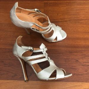 Edmundo Castillo Rosangela Silver Heels, size 7 US, 37 Eu